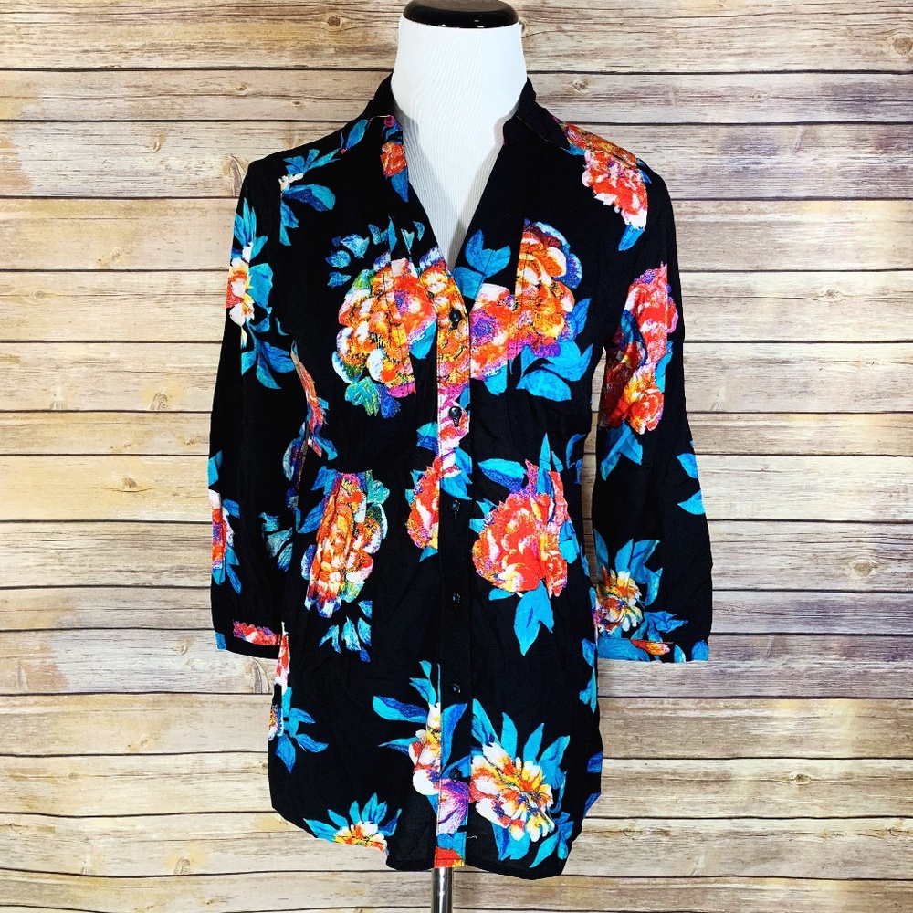 Anthropologie Maeve Woodland Walk Button Down